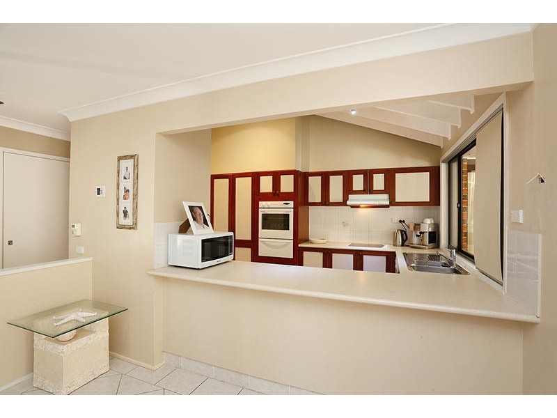 16 Ridgecrop Drive, Castle Hill NSW 2154