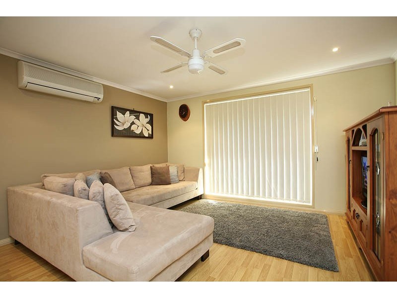 14 Corio Dr, St Clair NSW 2759