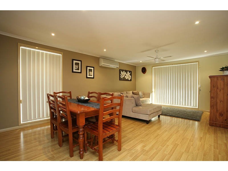 14 Corio Dr, St Clair NSW 2759