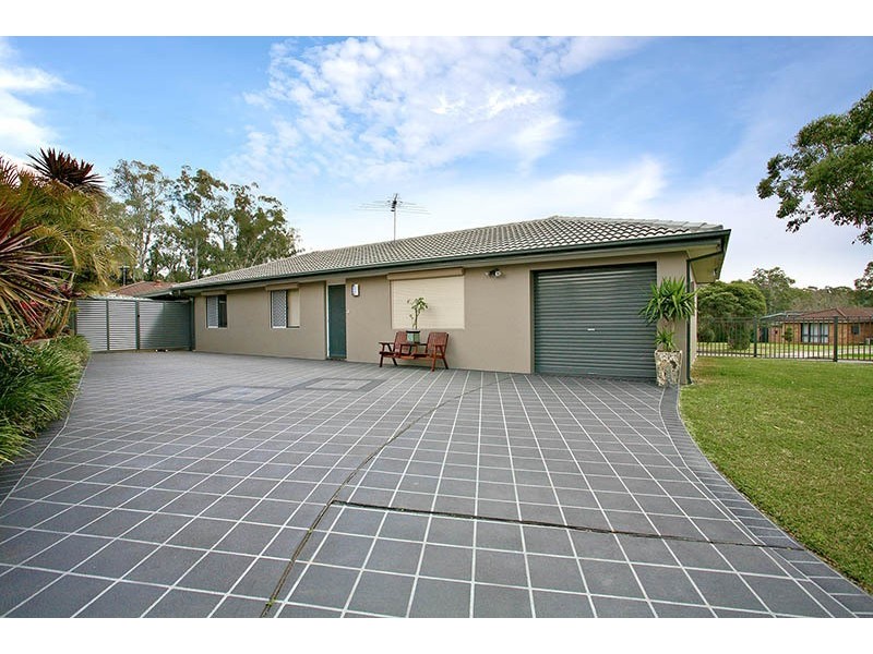 2 Tyne, Prospect NSW 2148
