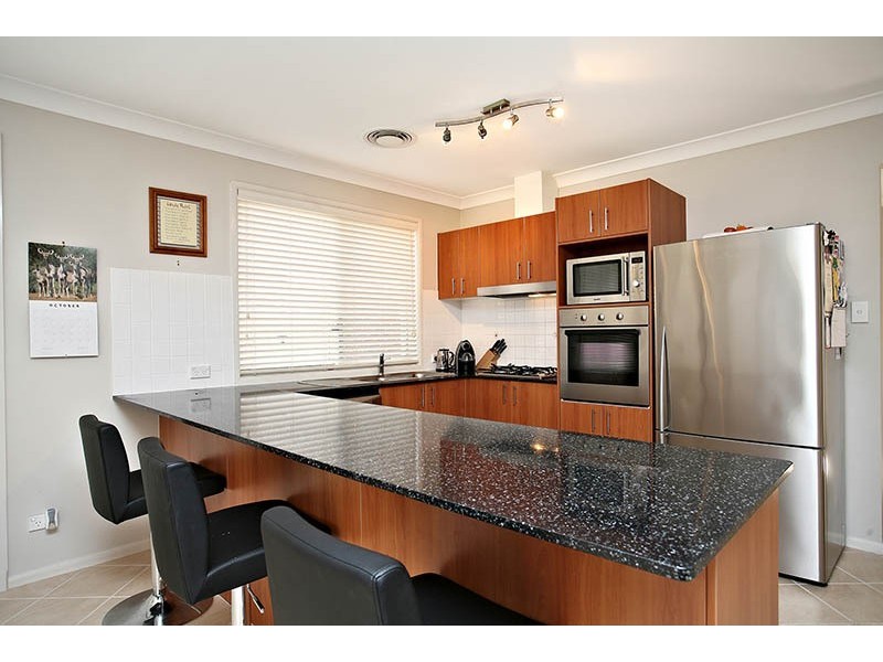 8 Fairway st, Parklea NSW 2768