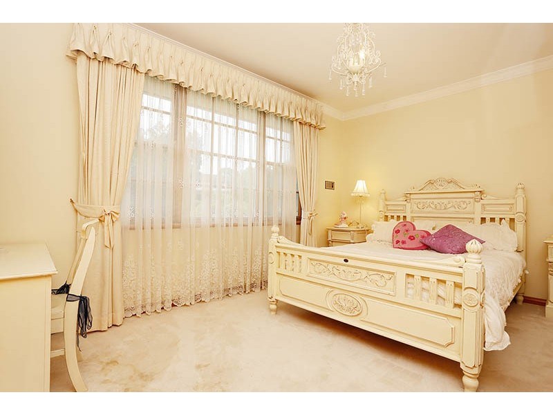 7 Woodvale Place, Castle Hill NSW 2154