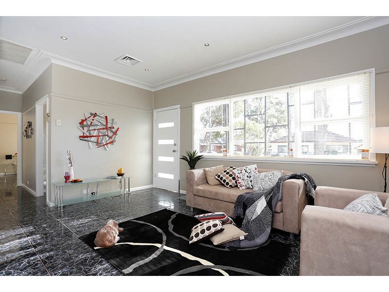 21  Bentley St, Colyton NSW 2760