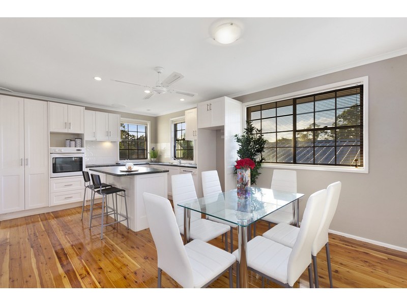 4  Malbec Place, Eschol Park NSW 2558