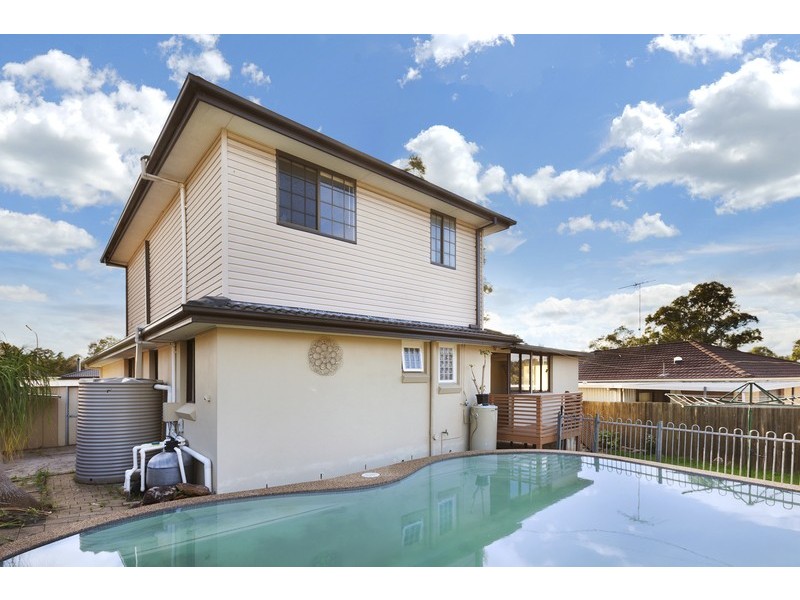 4  Malbec Place, Eschol Park NSW 2558