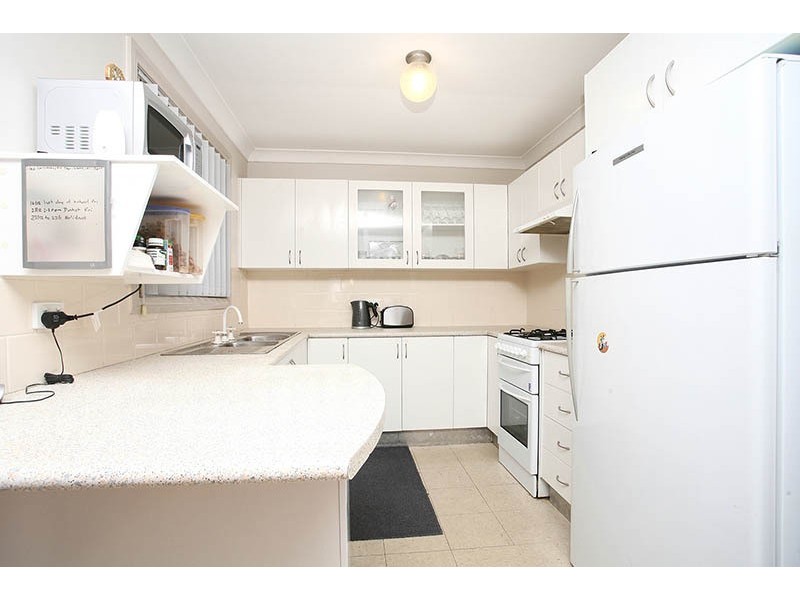 190 Walker st, Quakers Hill NSW 2763