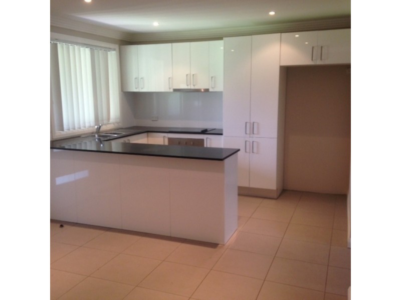 9 Roper Road, Colyton NSW 2760