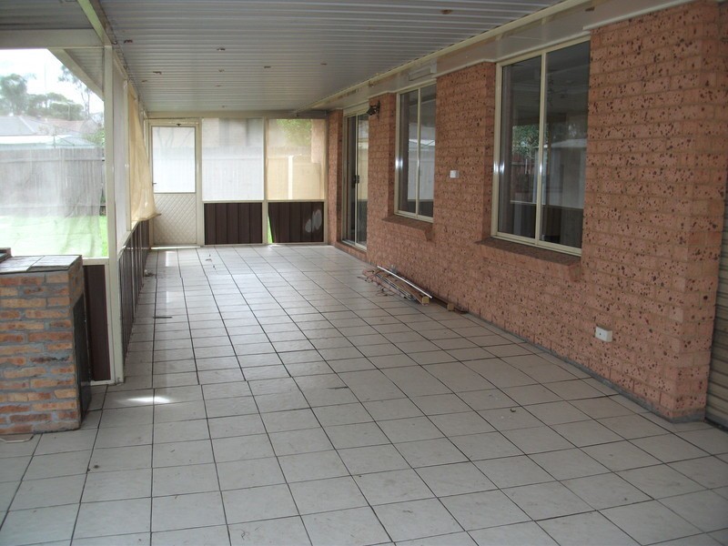 5 Verity Place, Oakhurst NSW 2761