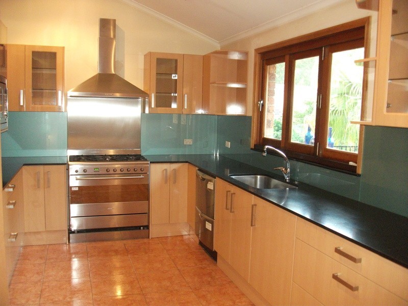 9 Yaringa Road, Castle Hill NSW 2154