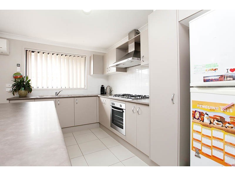 10  Gallina Drive, Spring Farm NSW 2570