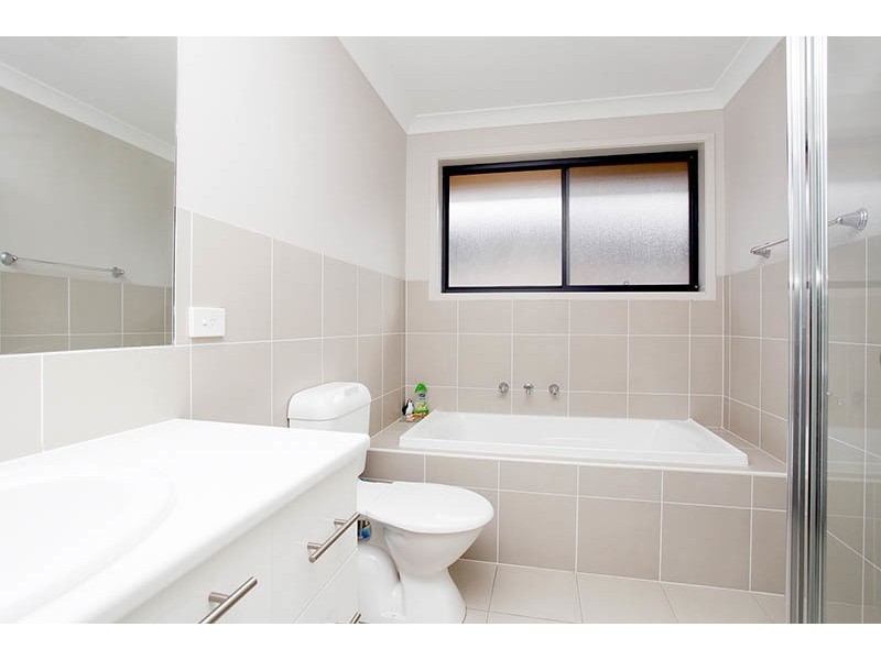 10  Gallina Drive, Spring Farm NSW 2570