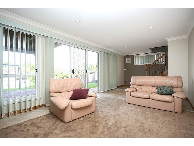 25 Mackillop Drive,, Baulkham Hills NSW 2153