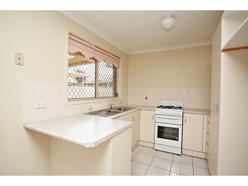 6 Yatay Cl, Plumpton NSW 2761