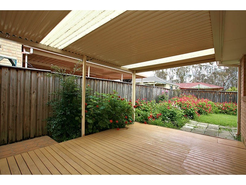 6 Yatay Cl, Plumpton NSW 2761