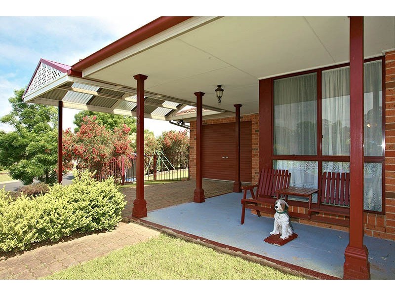 8 Falcon Street, Claremont Meadows NSW 2747