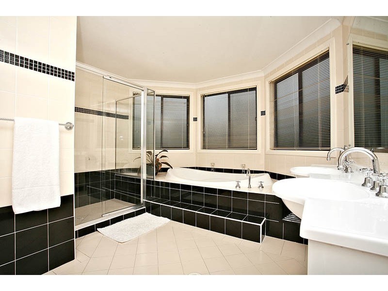 12 Langford Smith Close, Kellyville NSW 2155