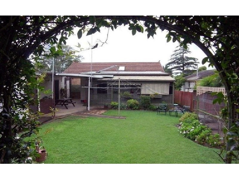 11 Jeanette St, Seven Hills NSW 2147