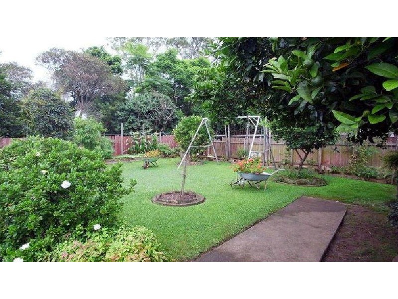 11 Jeanette St, Seven Hills NSW 2147