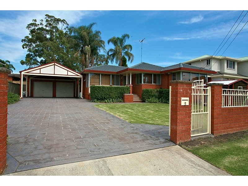 5 Adrian Place, Greystanes NSW 2145