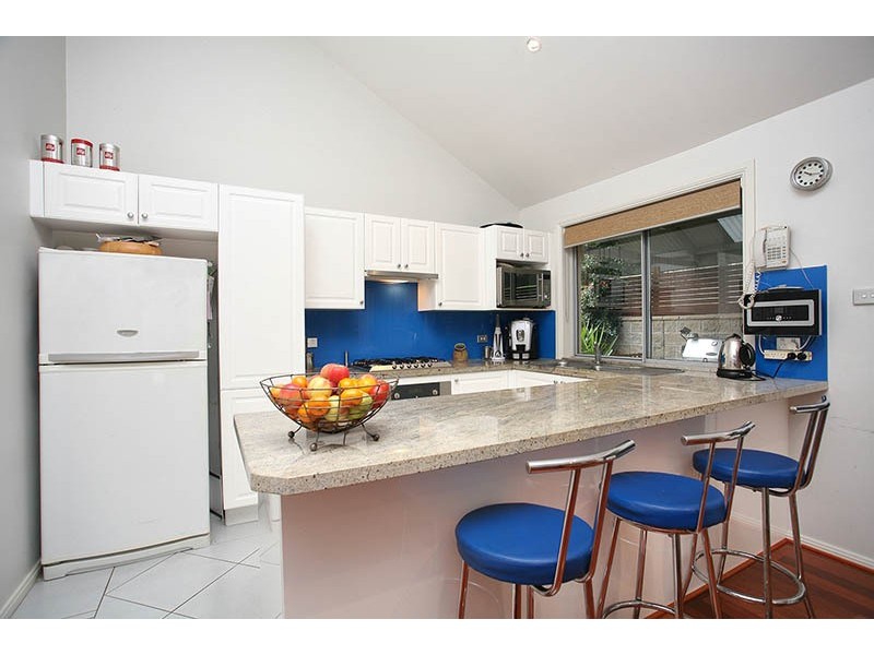 2 Pipas Lane, Blaxland NSW 2774