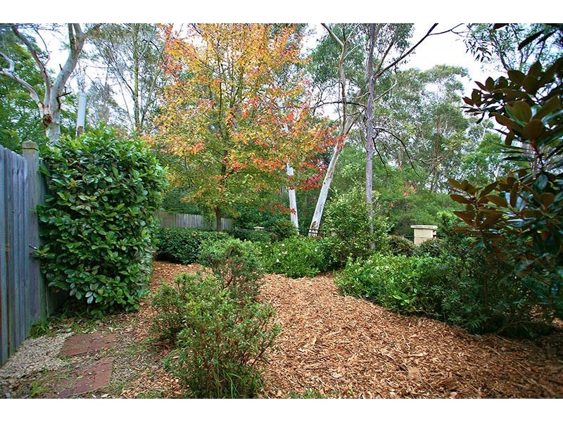 2 Pipas Lane, Blaxland NSW 2774