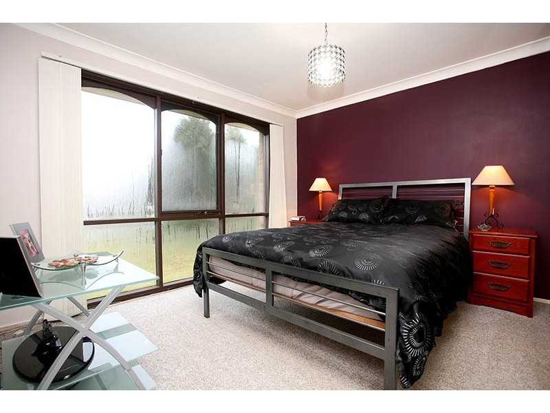 5 Aloe St, Quakers Hill NSW 2763