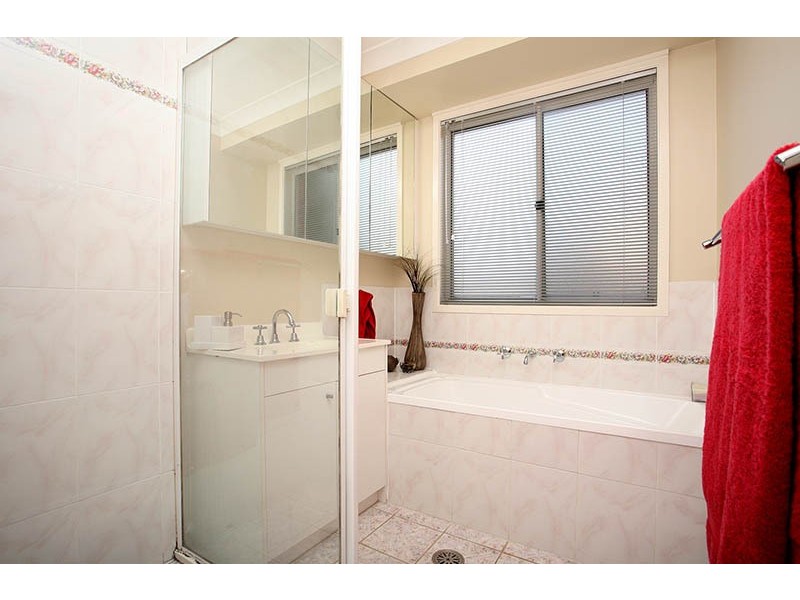 61  Freeman, Ingleburn NSW 2565