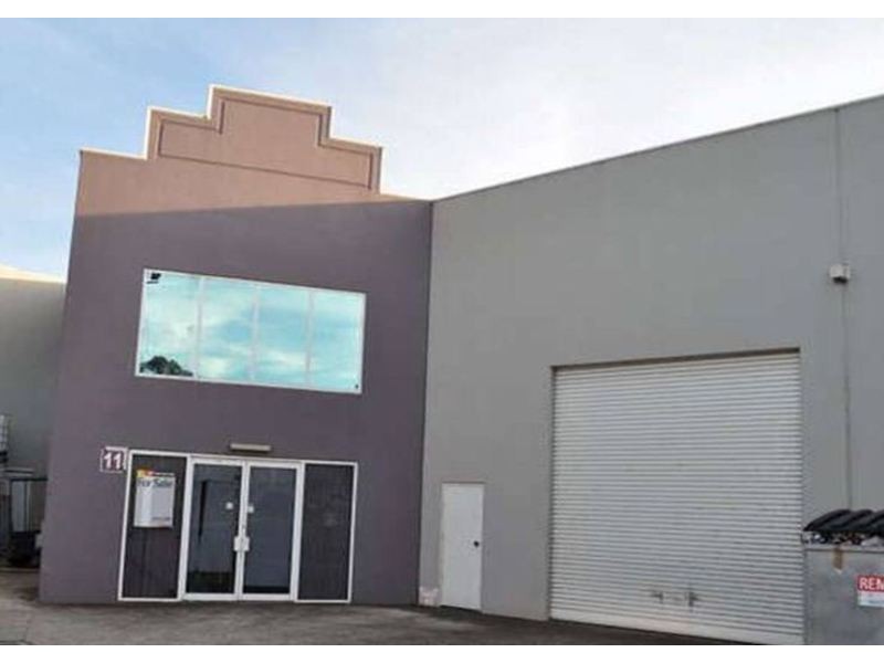 11/28 Coombes Dr, Penrith NSW 2750