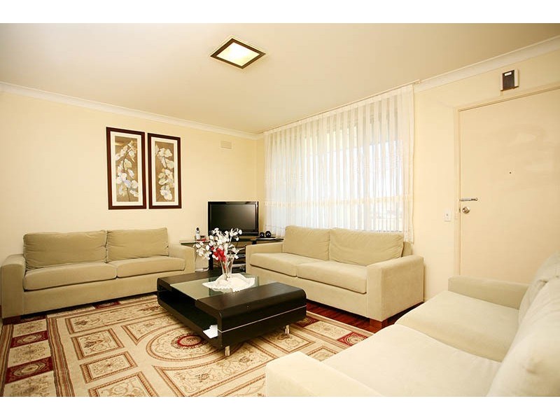 27 Mackenzie BVDE, Seven Hills NSW 2147