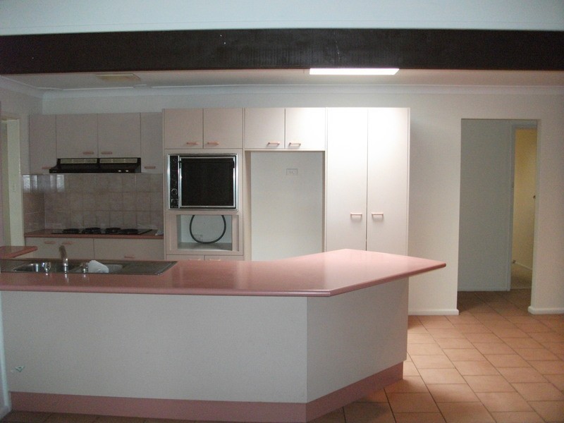 42 Illabo Street, Quakers Hill NSW 2763