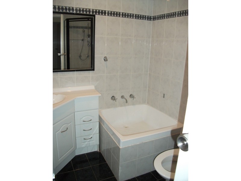 42 Illabo Street, Quakers Hill NSW 2763