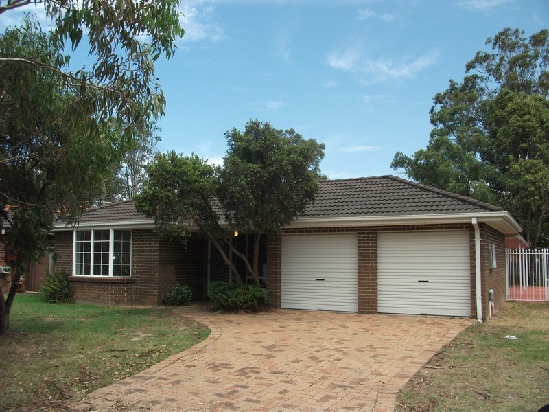 1 Cadman, Woodcroft NSW 2767