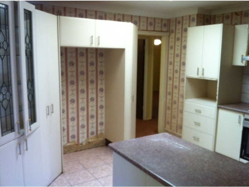 33 Myuna Crescent, Seven Hills NSW 2147