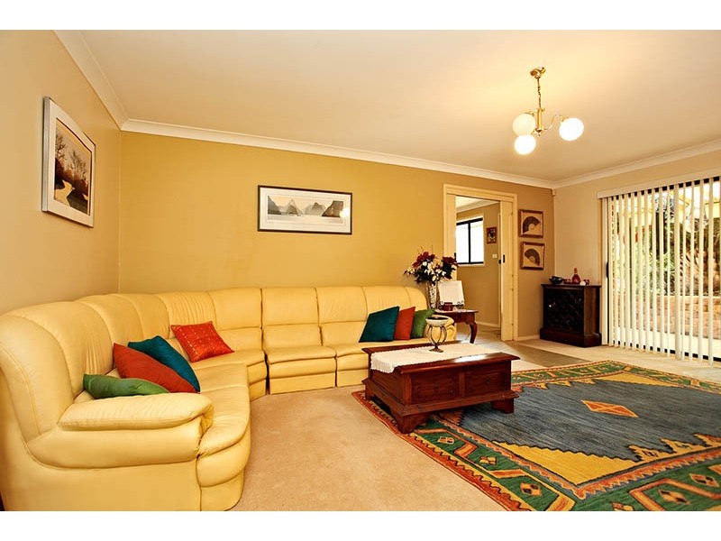 11 Hutchins Cr,, Kings Langley NSW 2147