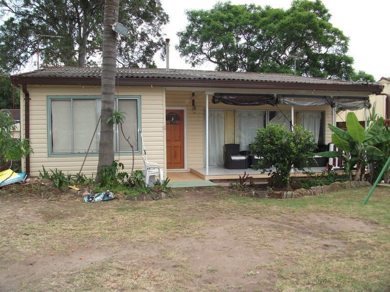 6  Calga Place, Toongabbie NSW 2146