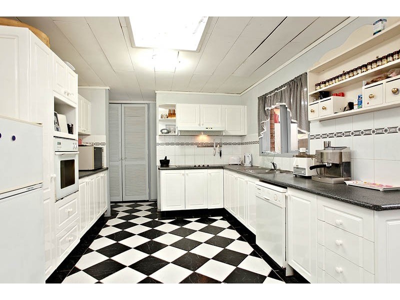 25 James Cook Dr,, Kings Langley NSW 2147