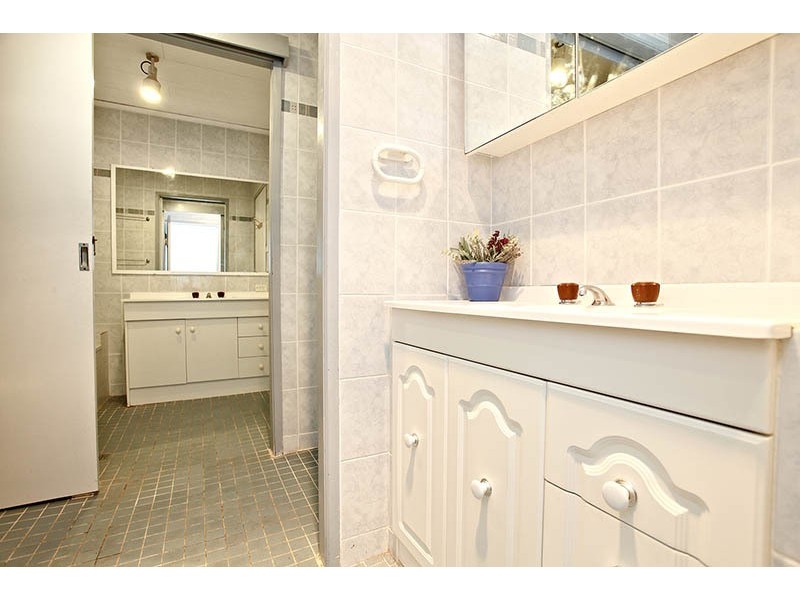 25 James Cook Dr,, Kings Langley NSW 2147