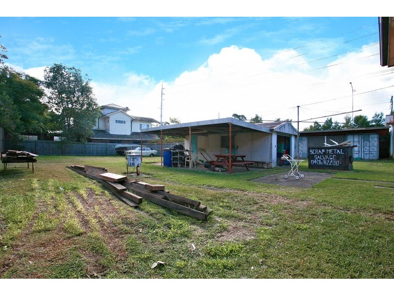 6 and 4  Fitzwilliam rd, Old Toongabbie NSW 2146