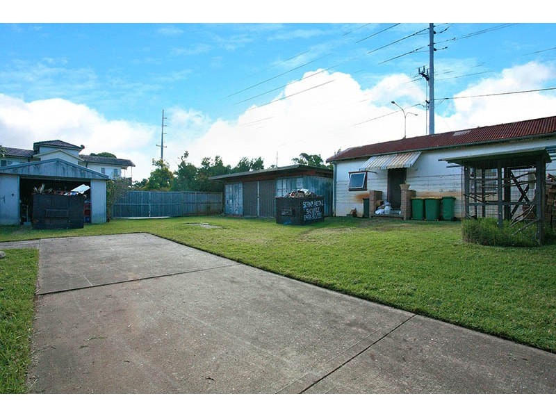 6 and 4  Fitzwilliam rd, Old Toongabbie NSW 2146