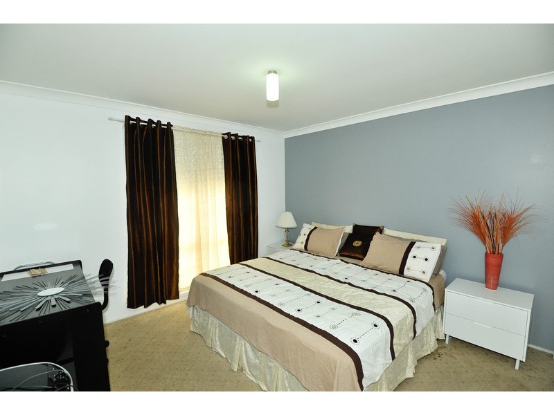 12b Dryden Av, Oakhurst NSW 2761