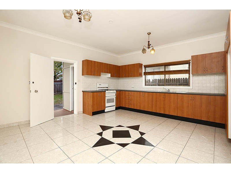 62 Betts Road, Merrylands West NSW 2160