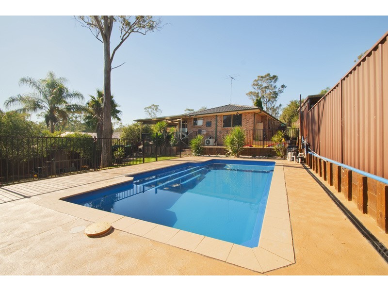 9 Etna Close, Cranebrook NSW 2749