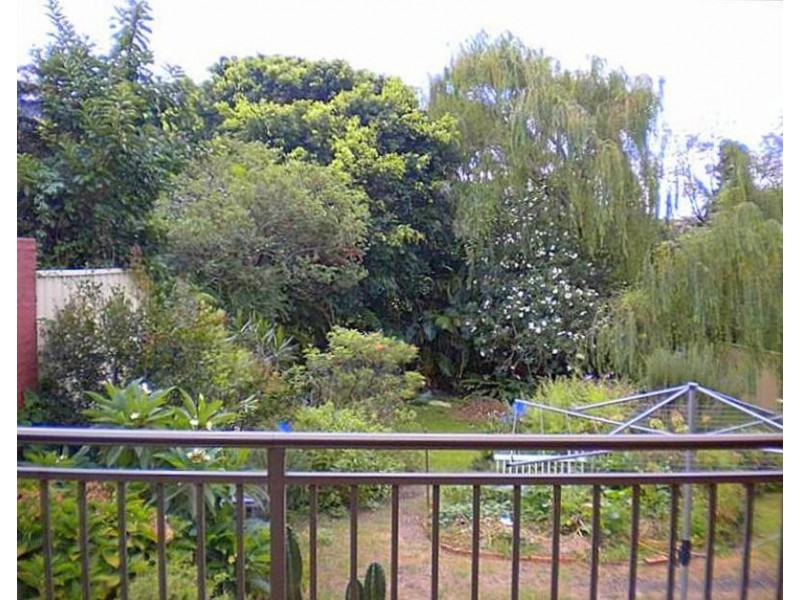 2/8 Ann Street, Thirroul NSW 2515