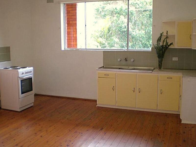 2/8 Ann Street, Thirroul NSW 2515