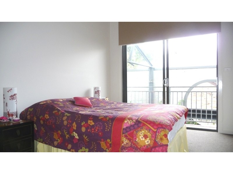 2/18 Moore Street, Rozelle NSW 2039