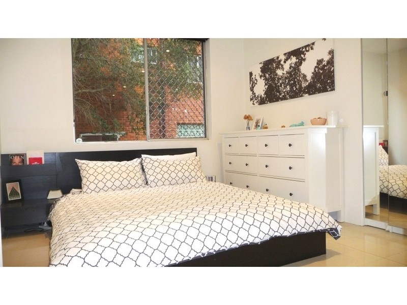 2/48 Pittwater Road, Gladesville NSW 2111