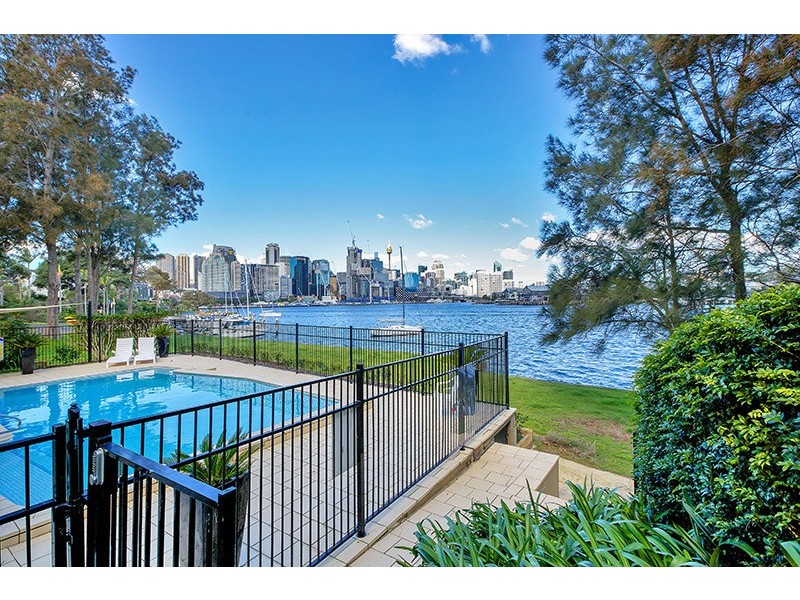 2/14 Hosking Street, Balmain East NSW 2041