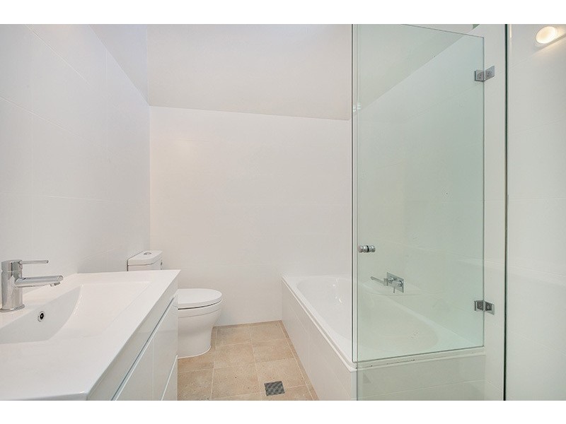 2/14 Hosking Street, Balmain East NSW 2041