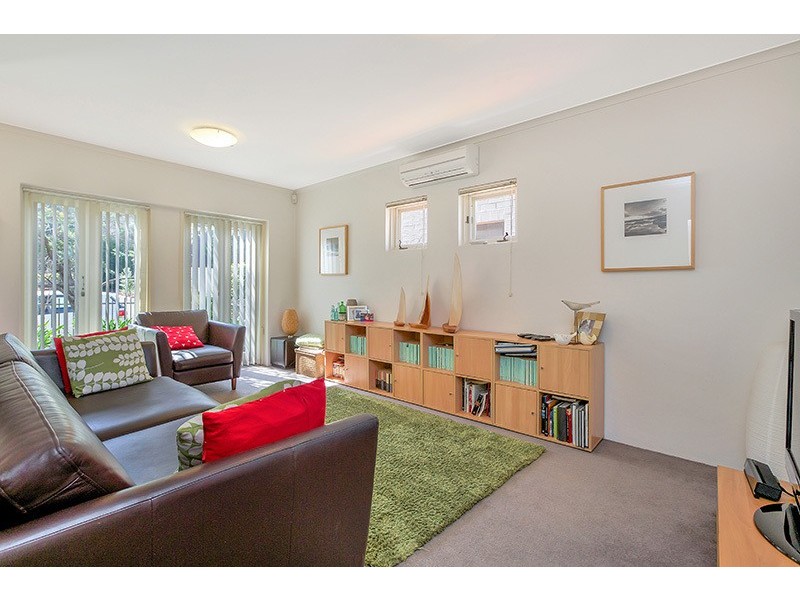 10 McKell Street, Birchgrove NSW 2041