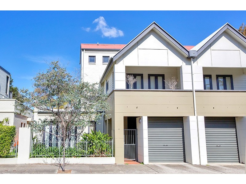 10 McKell Street, Birchgrove NSW 2041